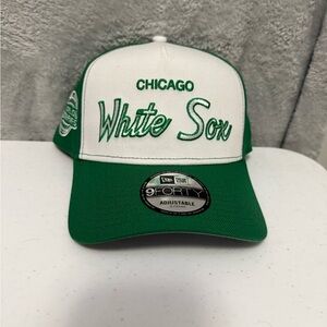 Chicago White Sox Script A-Frame Snapback Hat New Era White Green OSFA MLB Cap